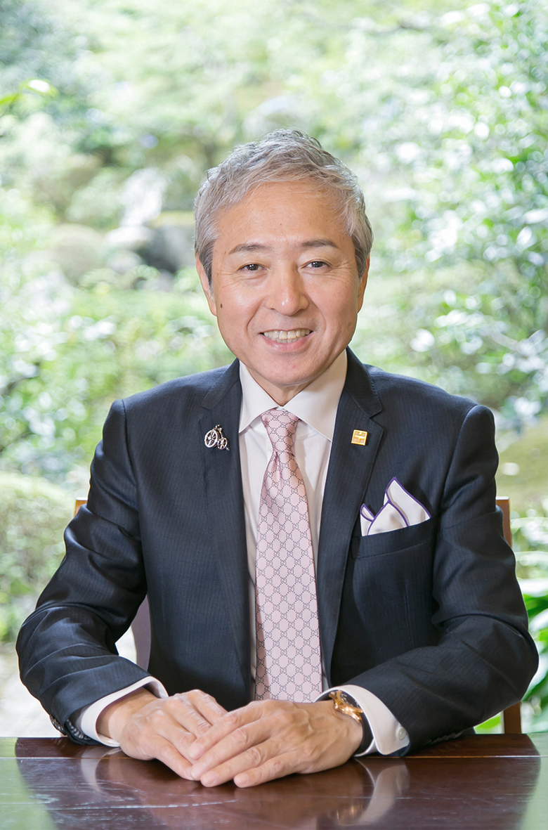 Toshimitsu Hattori Representative Director